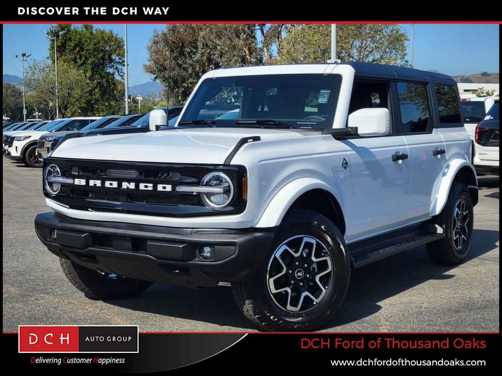 Certified 2026 Ford Bronco Outer Banks AWD/4WD image 1