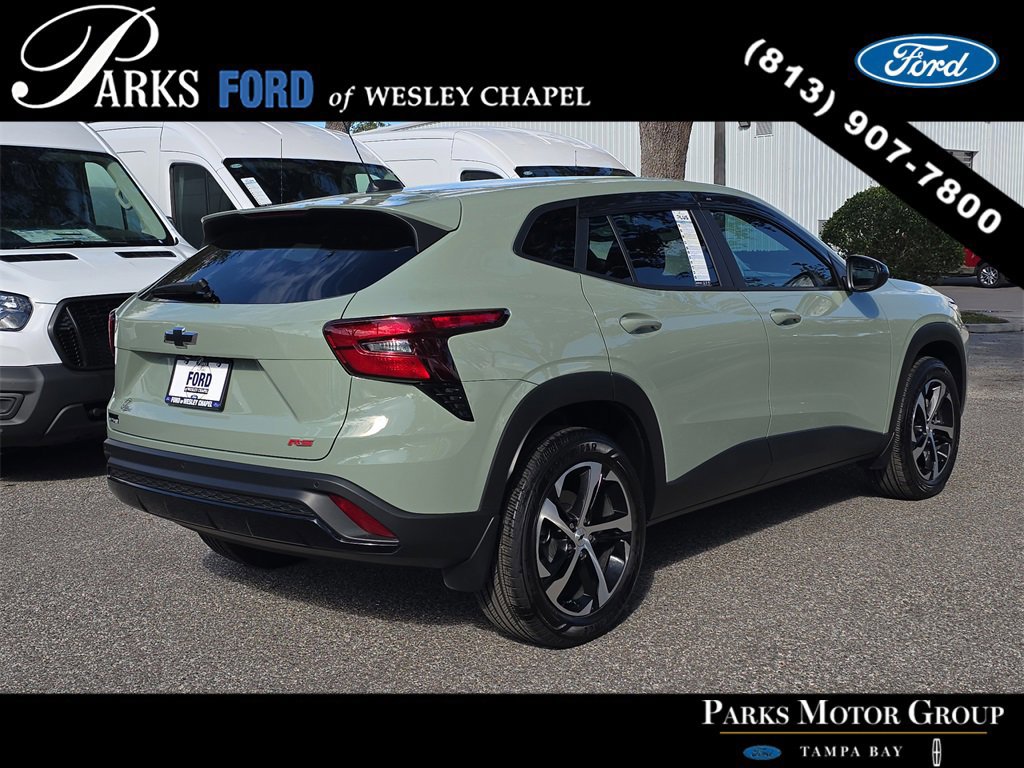 Used 2024 Chevrolet Trax RS w/ Driver Confidence Package image 3