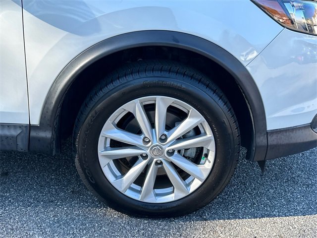 Used 2018 Nissan Rogue Sport SV image 12