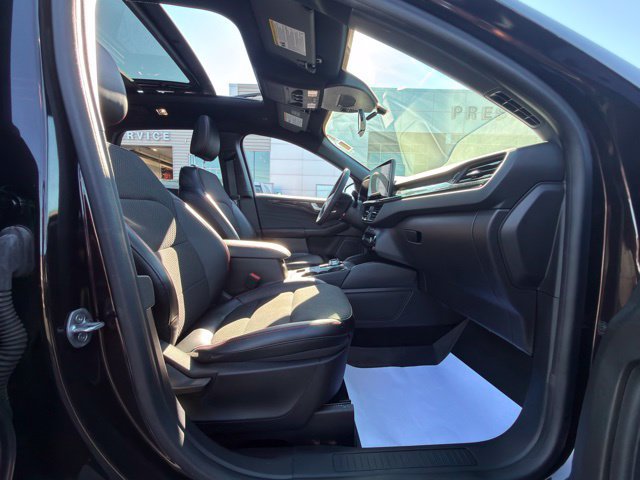 Certified 2023 Ford Escape ST-Line w/ Tech Pack #1 AWD/4WD image 34
