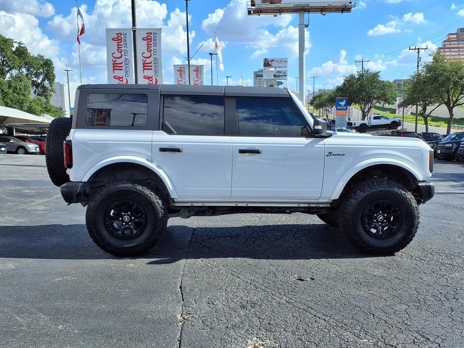 Certified 2023 Ford Bronco Badlands AWD/4WD image 5
