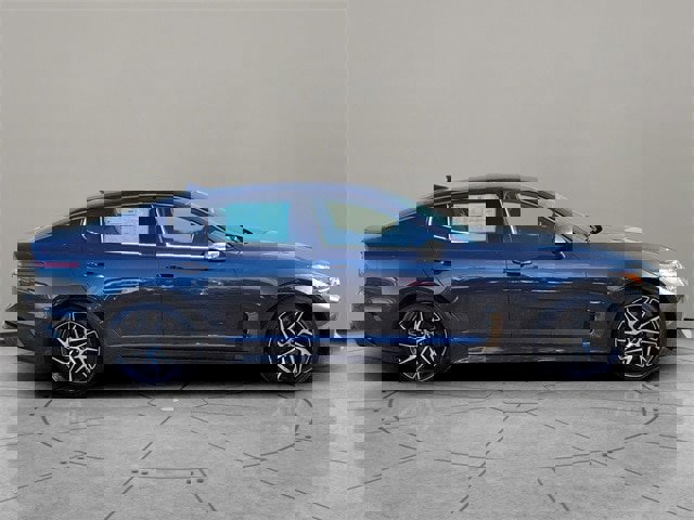 Used 2022 Kia Stinger GT-Line image 2