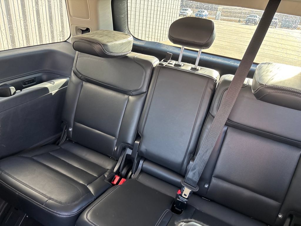 Certified 2025 Ford Expedition Platinum AWD/4WD image 19