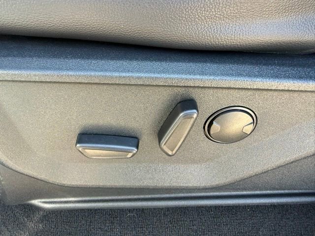 Certified 2025 Ford F250 Lariat w/ Tremor Off-Road Package image 36