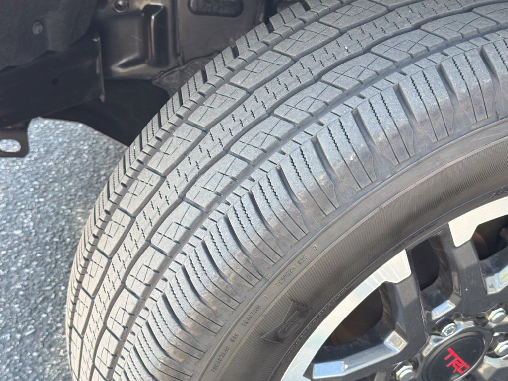 Used 2025 Toyota Tacoma TRD Sport AWD/4WD image 21