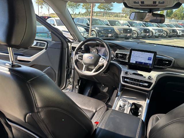 Certified 2023 Ford Explorer XLT w/ Equipment Group 202A RWD image 23