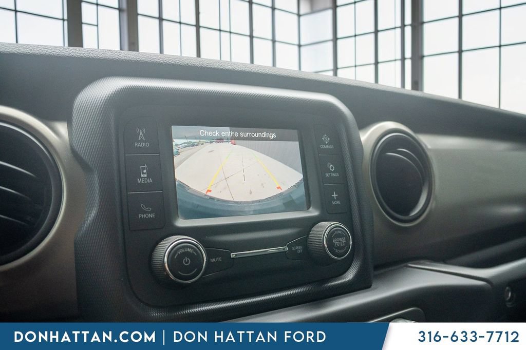 Used 2020 Jeep Wrangler Sport AWD/4WD image 10
