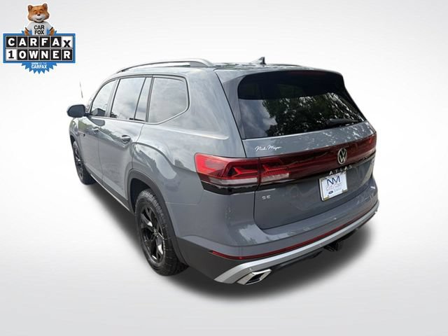 Used 2024 Volkswagen Atlas Peak Edition SE AWD/4WD image 6