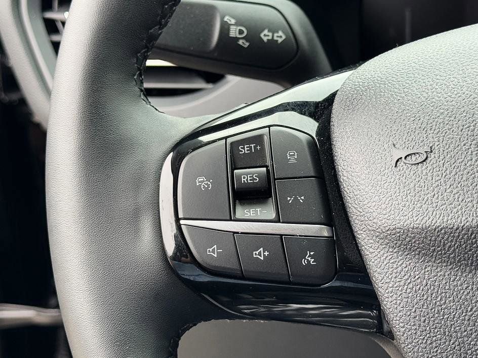 Certified 2023 Ford Escape SE FWD image 26