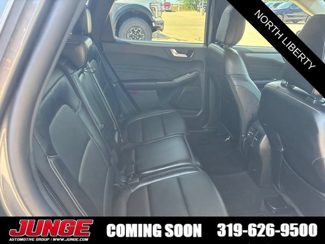 Certified 2025 Ford Escape Platinum AWD/4WD image 12