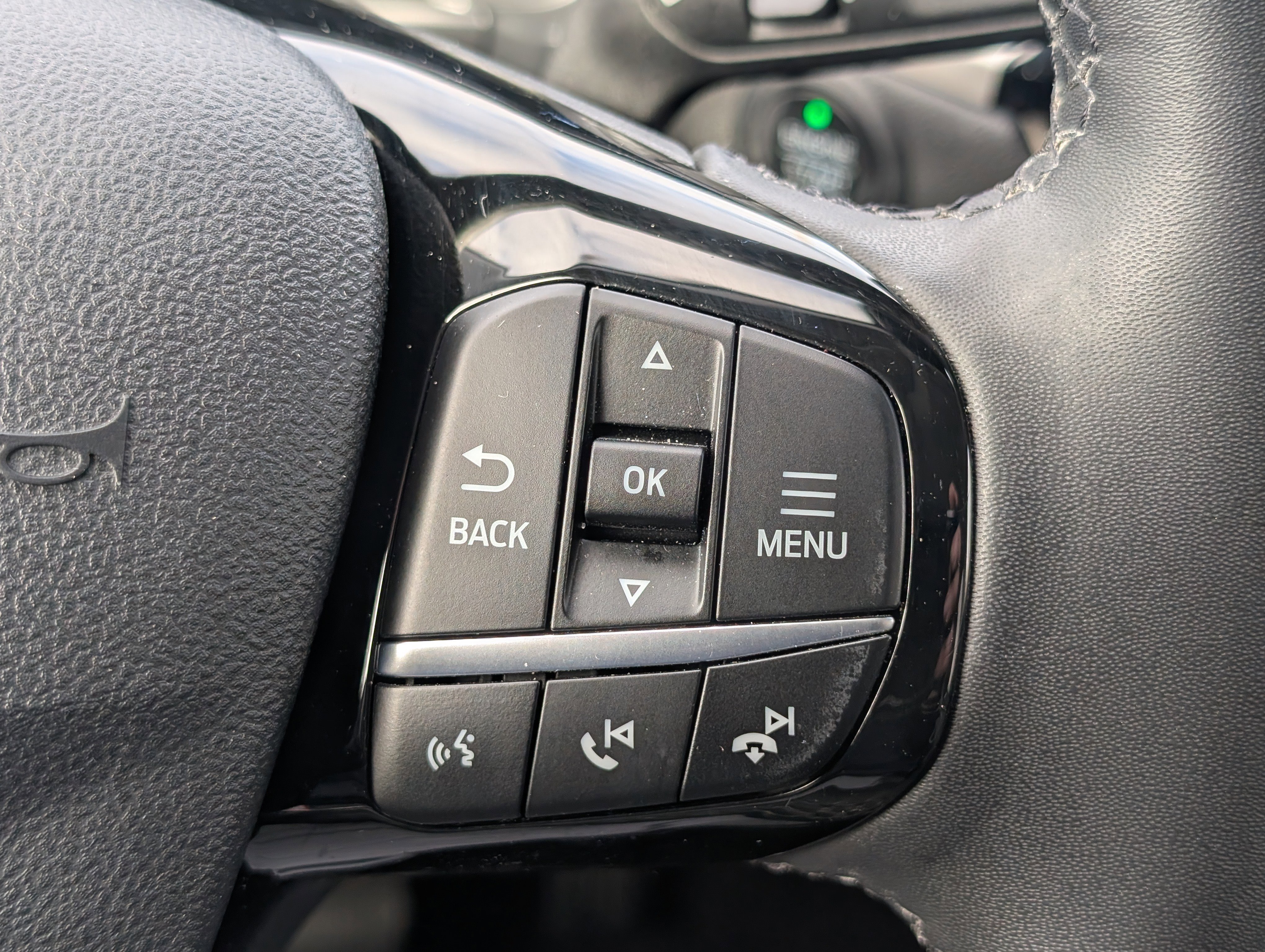 Certified 2022 Ford Escape SE w/ Cold Weather Package image 22