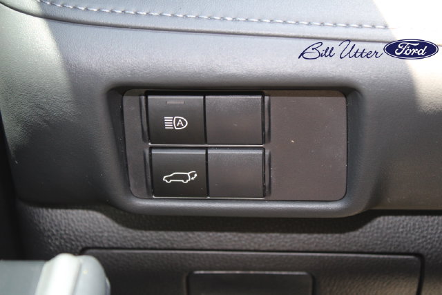 Used 2022 Toyota Highlander XSE FWD image 23