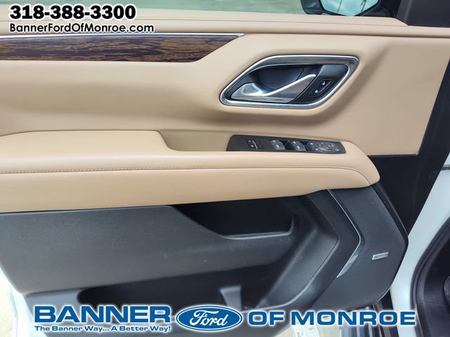 Used 2023 Chevrolet Tahoe Premier AWD/4WD image 17