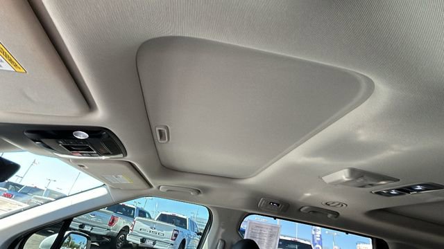 Used 2024 Kia Carnival SX Prestige FWD image 24