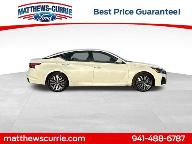 Used 2023 Nissan Altima 2.5 SV image 5