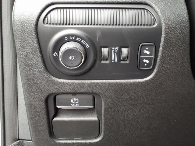 Used 2022 Jeep Wagoneer Series II AWD/4WD image 22