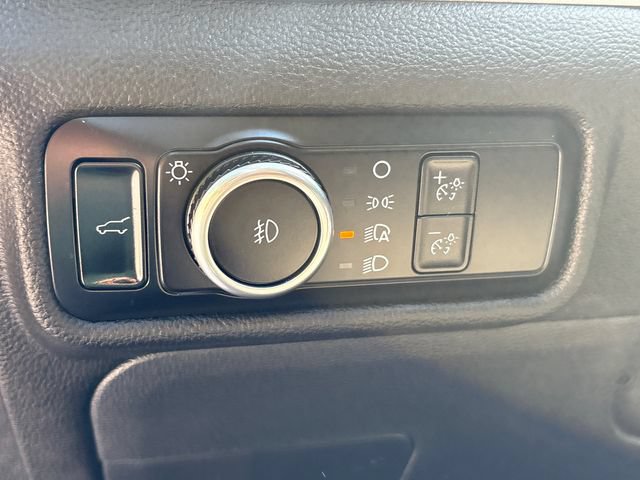 Certified 2023 Ford Explorer XLT w/ Equipment Group 202A AWD/4WD image 31