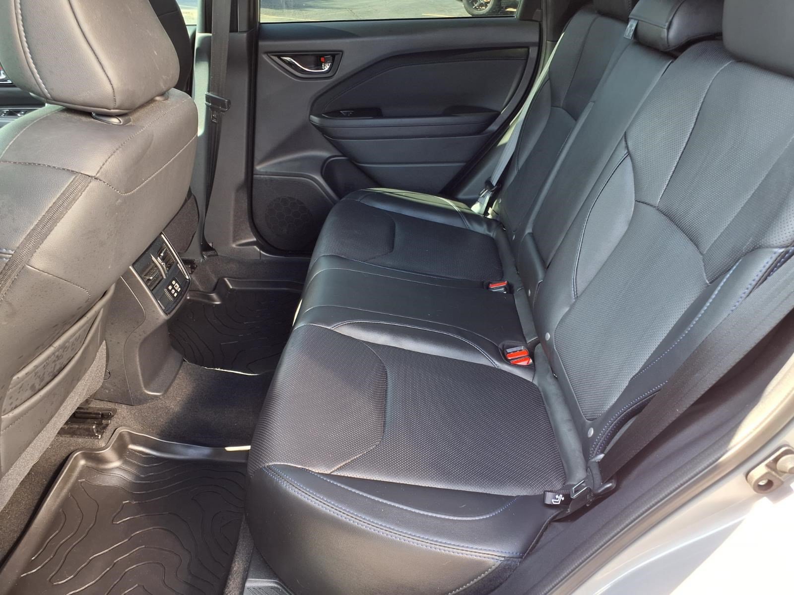 Used 2025 Subaru Forester Limited AWD/4WD image 11