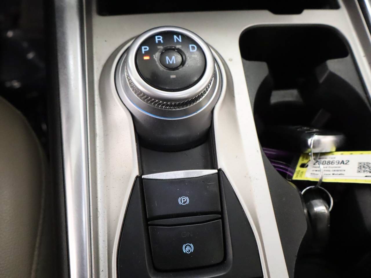 Certified 2020 Ford Explorer Limited AWD/4WD image 9
