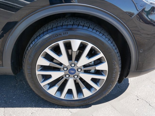 Certified 2020 Ford Escape Titanium AWD/4WD image 6