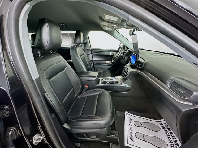 Certified 2022 Ford Explorer XLT w/ Equipment Group 202A image 35