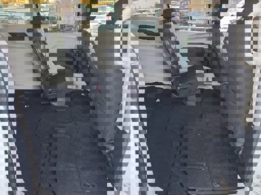 Used 2023 Chrysler Voyager LX image 16