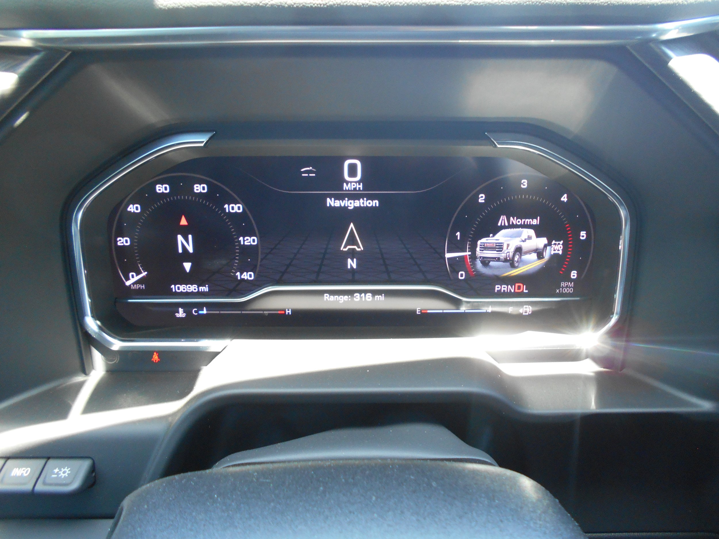 Used 2025 GMC Sierra 3500 Denali Ultimate AWD/4WD image 11