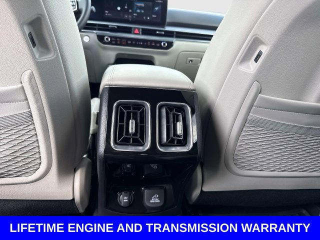 Used 2025 Kia Sorento SX Prestige AWD/4WD image 17