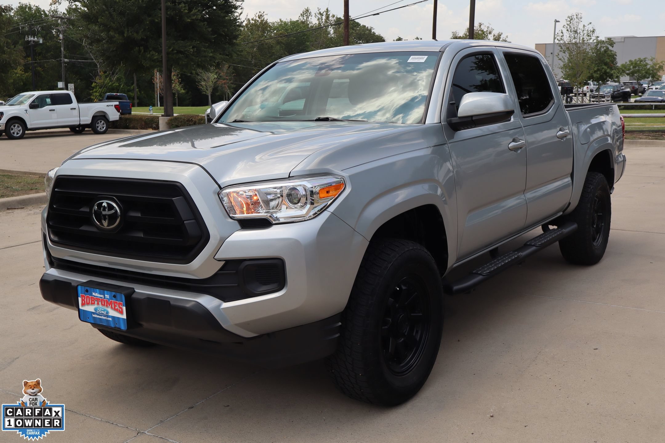 Used 2023 Toyota Tacoma SR AWD/4WD image 8