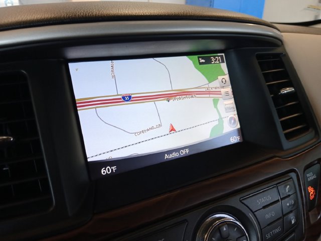 Used 2020 Nissan Pathfinder Platinum FWD image 12