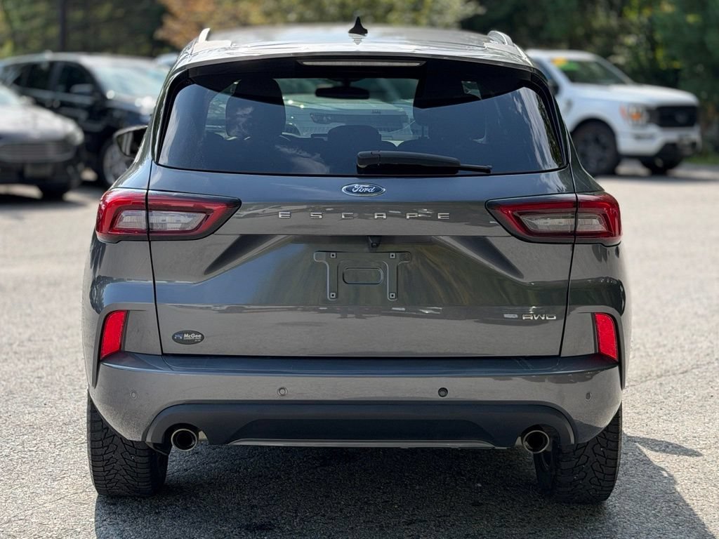 Certified 2023 Ford Escape ST-Line Select w/ Tech Pack #1 AWD/4WD image 4