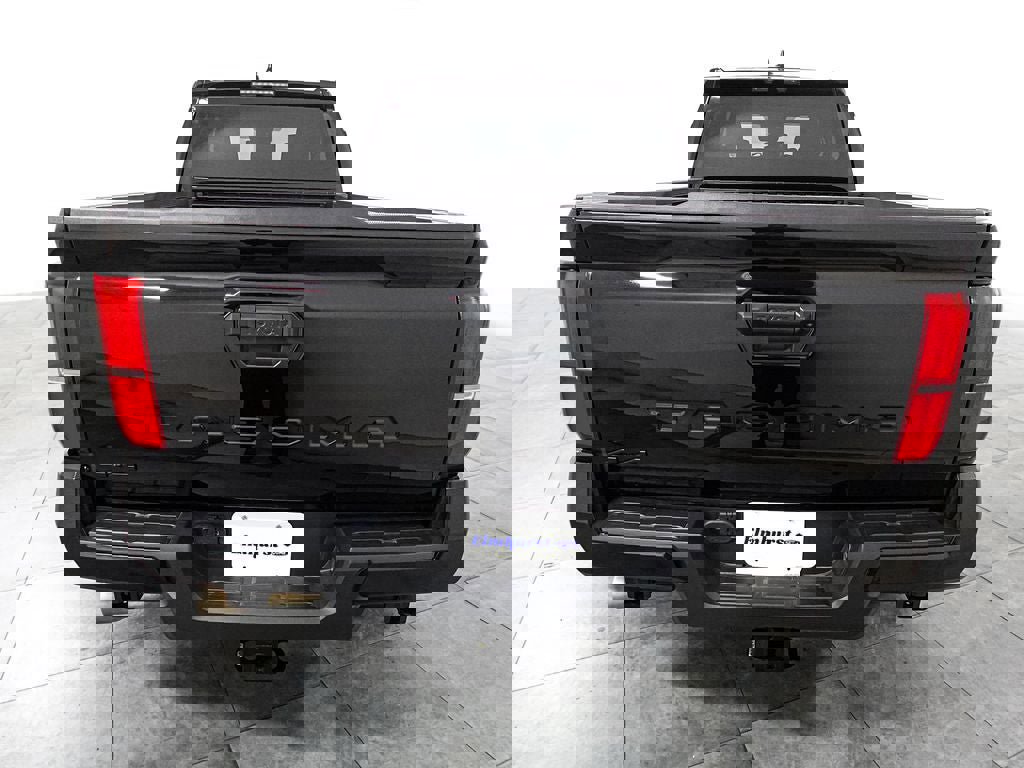 Used 2025 Toyota Tacoma TRD Sport image 4