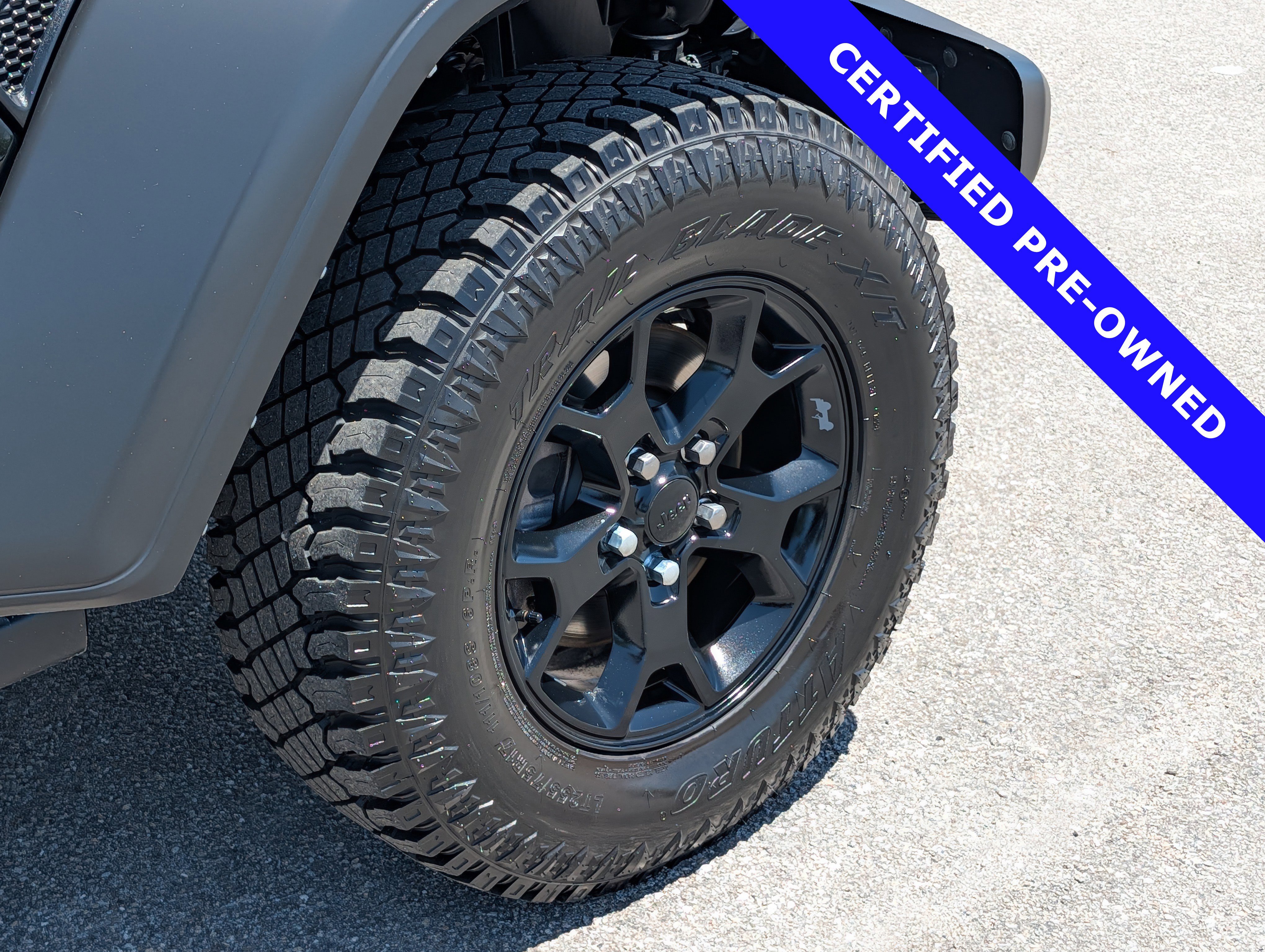 Used 2022 Jeep Wrangler Sport AWD/4WD image 12