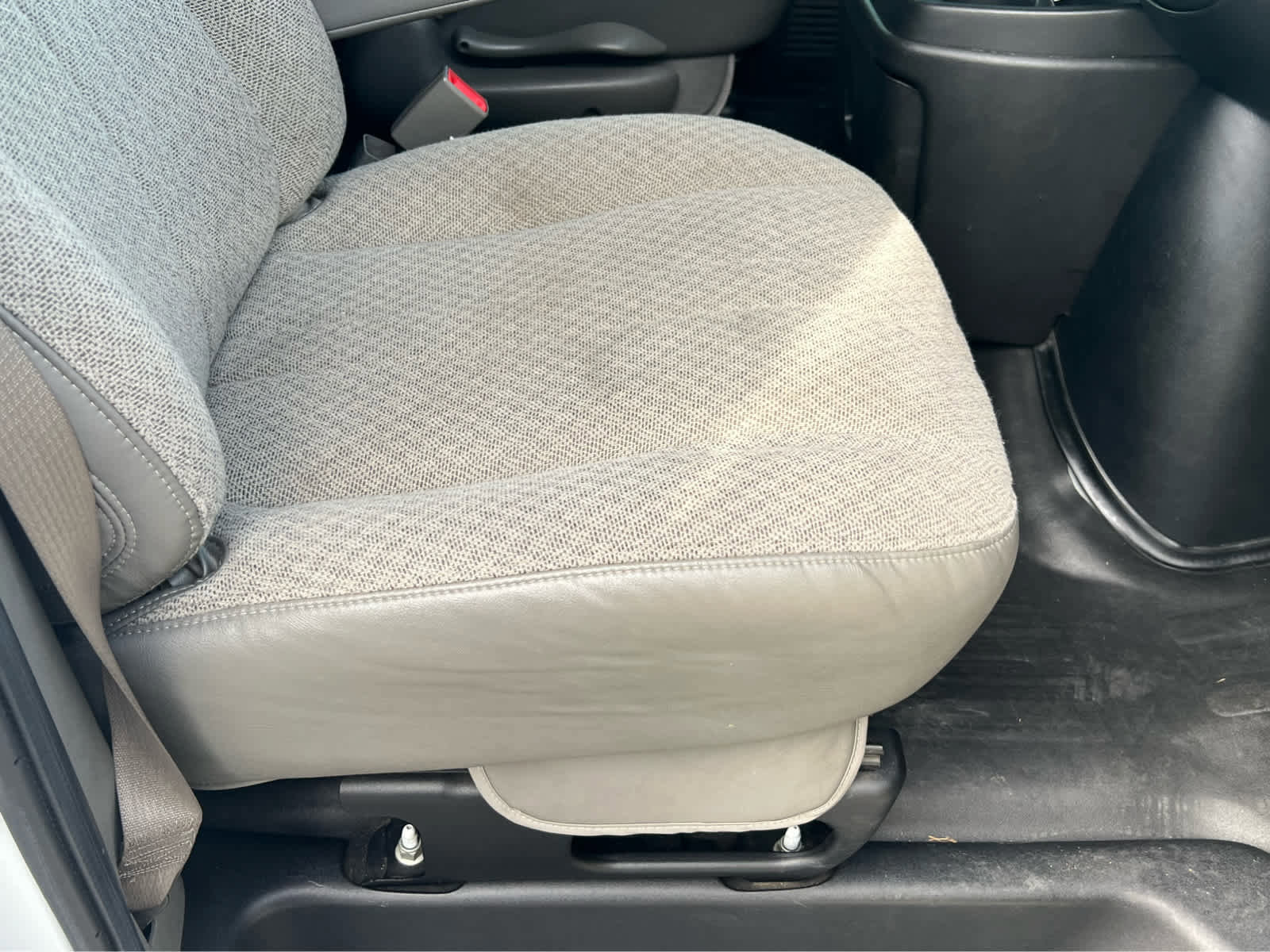 Used 2021 Chevrolet Express 2500 w/ Driver Convenience Package image 19