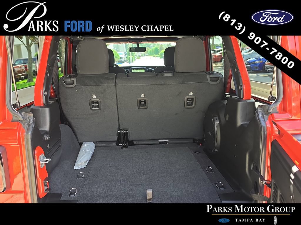 Used 2023 Jeep Wrangler Unlimited Sport w/ Sun And Sound Package AWD/4WD image 8
