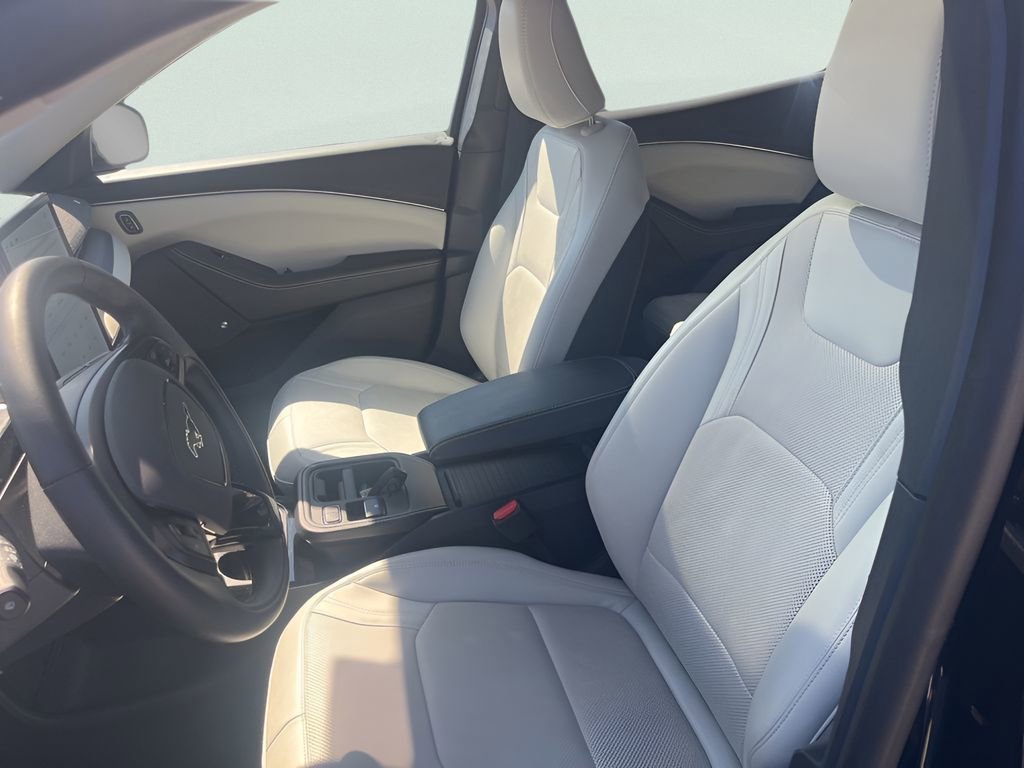 Certified 2025 Ford Mustang Mach-E Premium image 13
