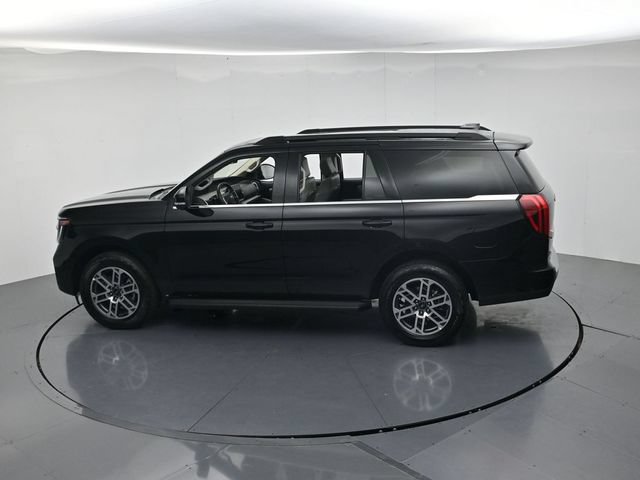 Certified 2025 Ford Expedition Active AWD/4WD image 47