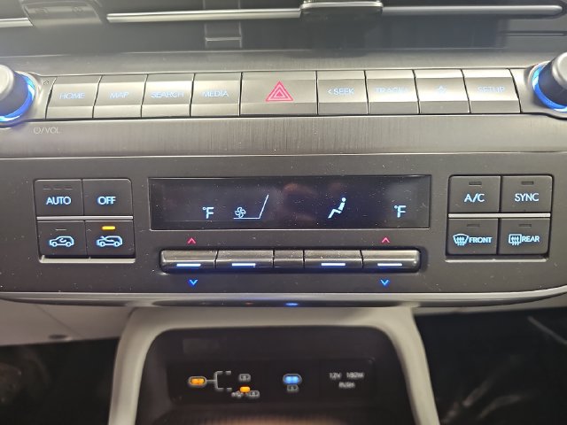 Used 2025 Hyundai Kona SEL FWD image 24