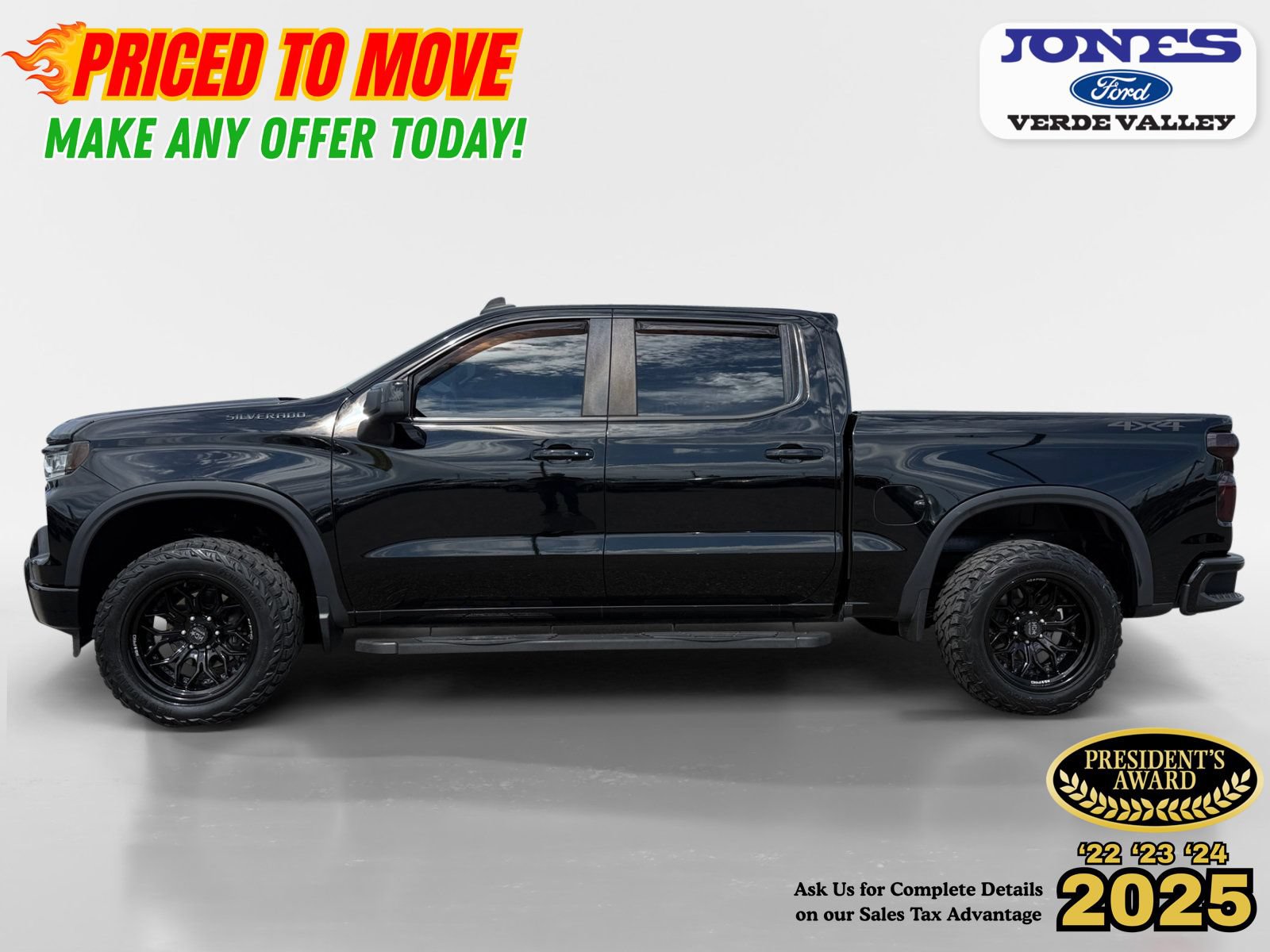 Used 2022 Chevrolet Silverado 1500 RST AWD/4WD image 2