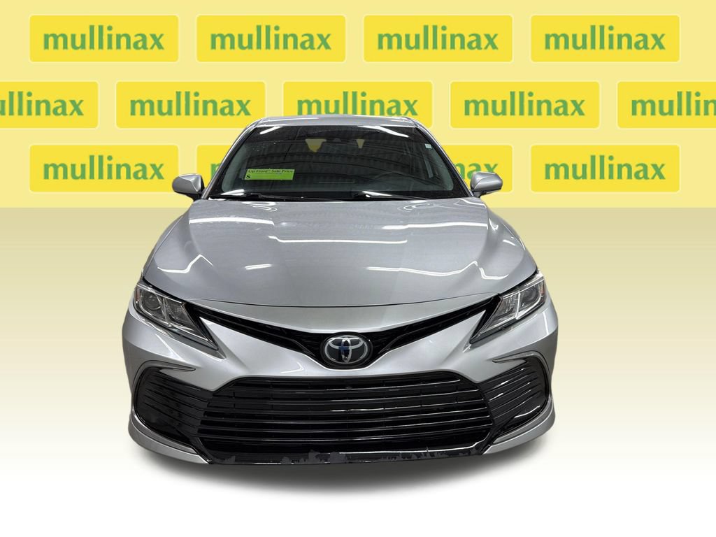 Used 2023 Toyota Camry LE w/ Convenience Package FWD image 15