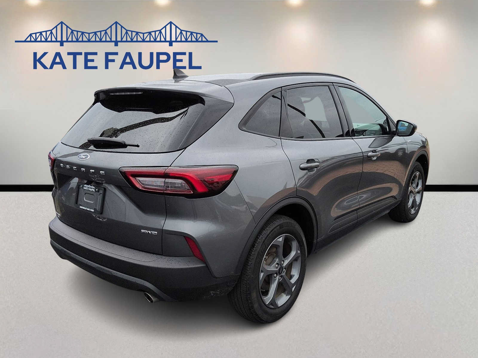 Certified 2025 Ford Escape ST-Line Select AWD/4WD image 7