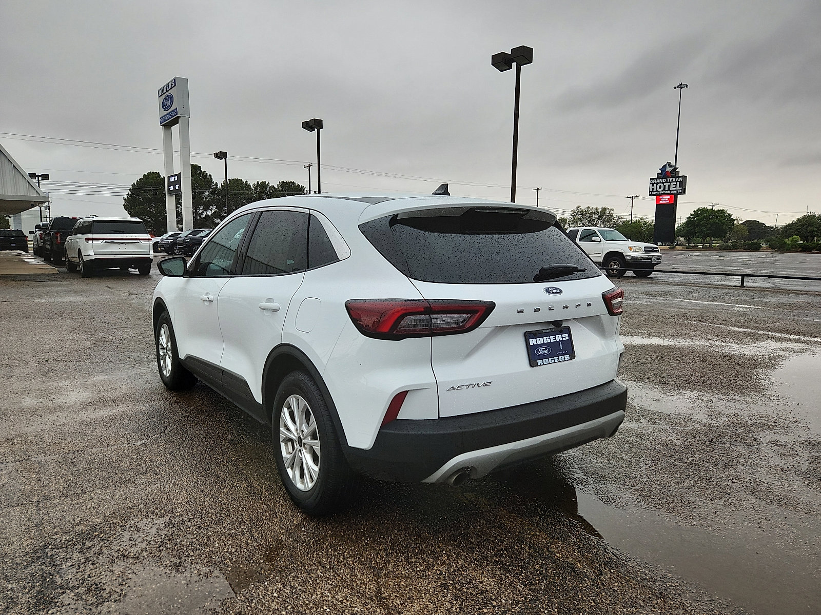 Certified 2024 Ford Escape Active FWD image 5