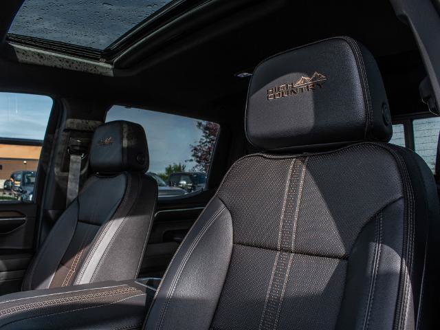 Used 2024 Chevrolet Silverado 1500 High Country w/ Technology Package AWD/4WD image 19