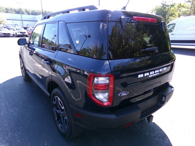Certified 2023 Ford Bronco Sport Outer Banks w/ Tech Package AWD/4WD image 7