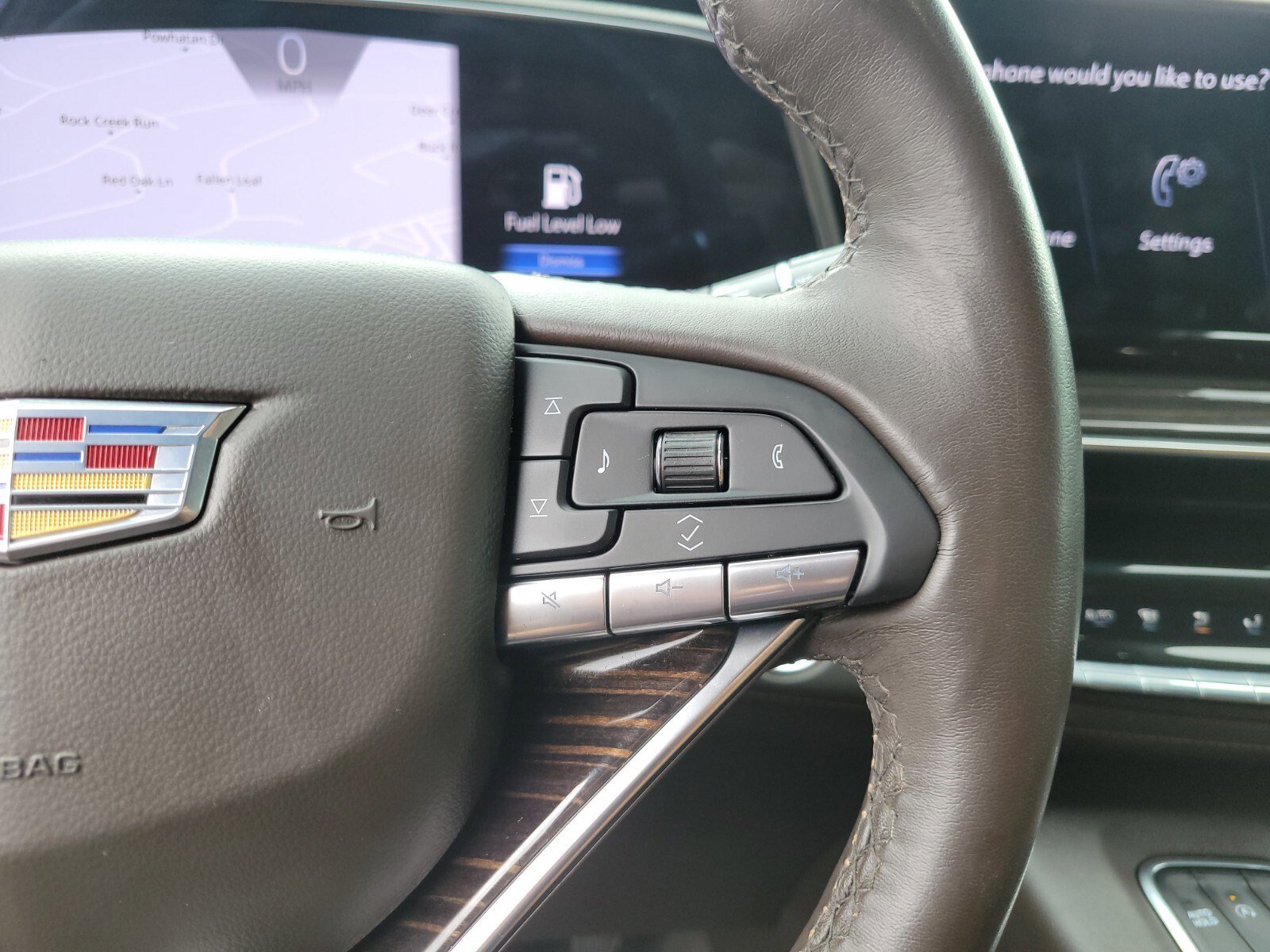 Used 2022 Cadillac Escalade Premium Luxury image 29