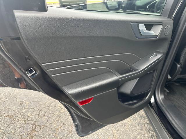Certified 2023 Ford Escape Platinum w/ Premium Technology Package AWD/4WD image 30