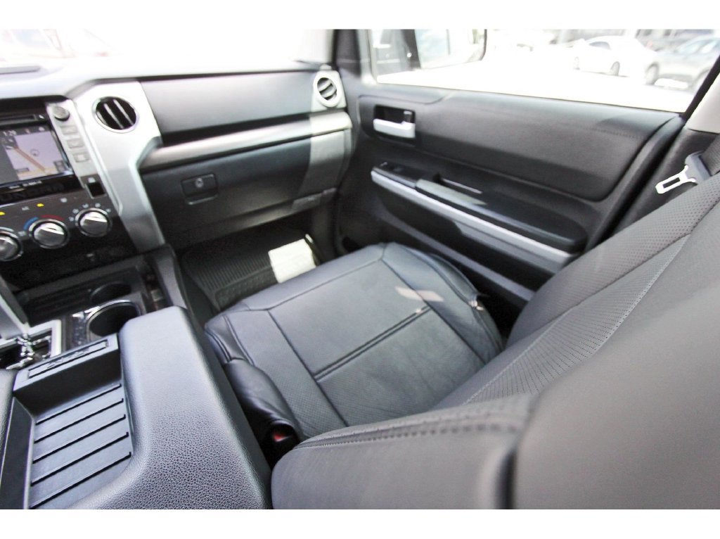 Used 2019 Toyota Tundra SR5 w/ SR5 Upgrade Package AWD/4WD image 12