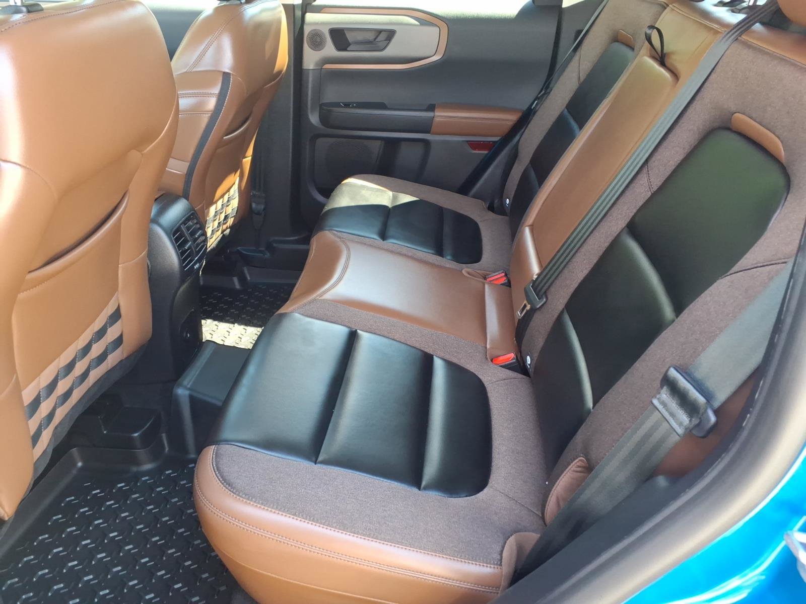 Certified 2025 Ford Bronco Sport Outer Banks w/ Outer Banks Tech Package+ AWD/4WD image 24