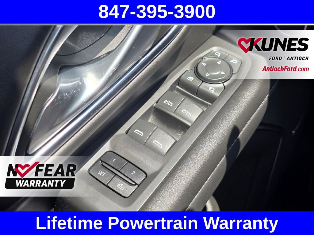 Used 2023 Chevrolet Tahoe Z71 w/ Luxury Package AWD/4WD image 44
