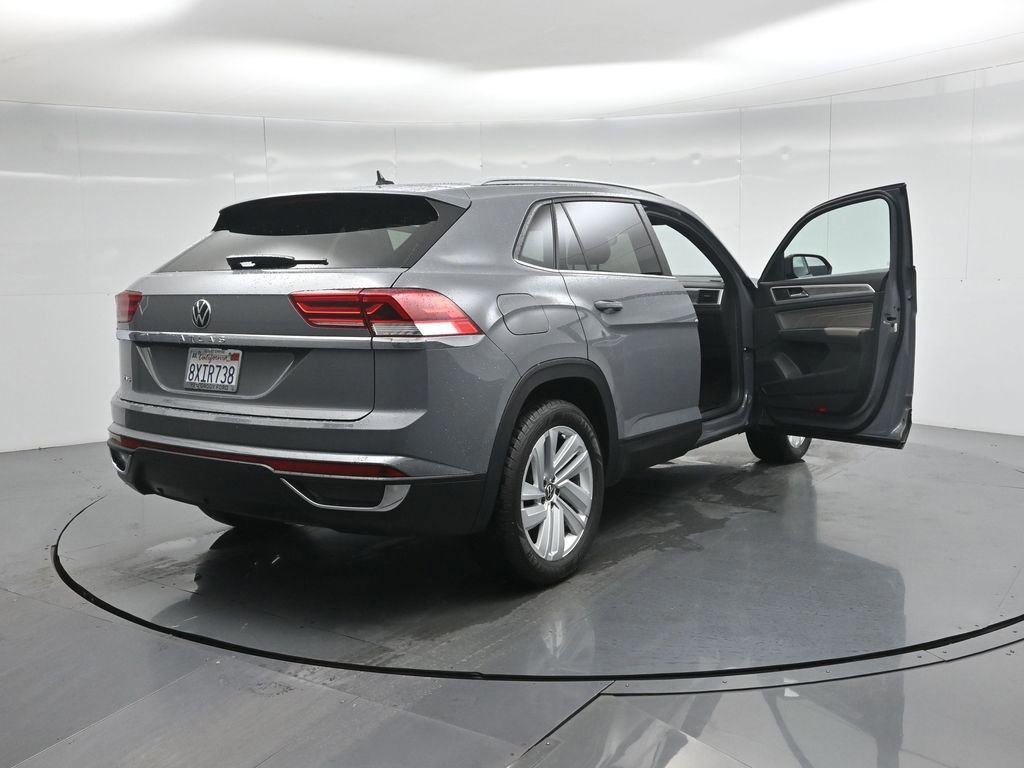 Used 2021 Volkswagen Atlas Cross Sport SE w/ Panoramic Sunroof Package image 33